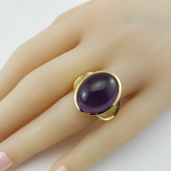 Vintage 18 Karat Yellow Gold Cabochon Amethyst and Diamond Ring Size 8 #9933 - Picture 8 of 9